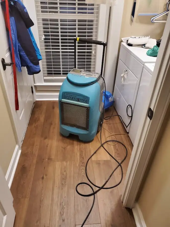 Commercial dehumidifier deployed for Crawl Space Restoration in Jennings
